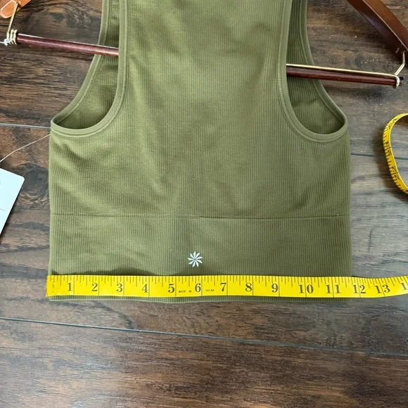 Athleta Aurora NWT crop rib tank XS olive green - Picture 9 of 10